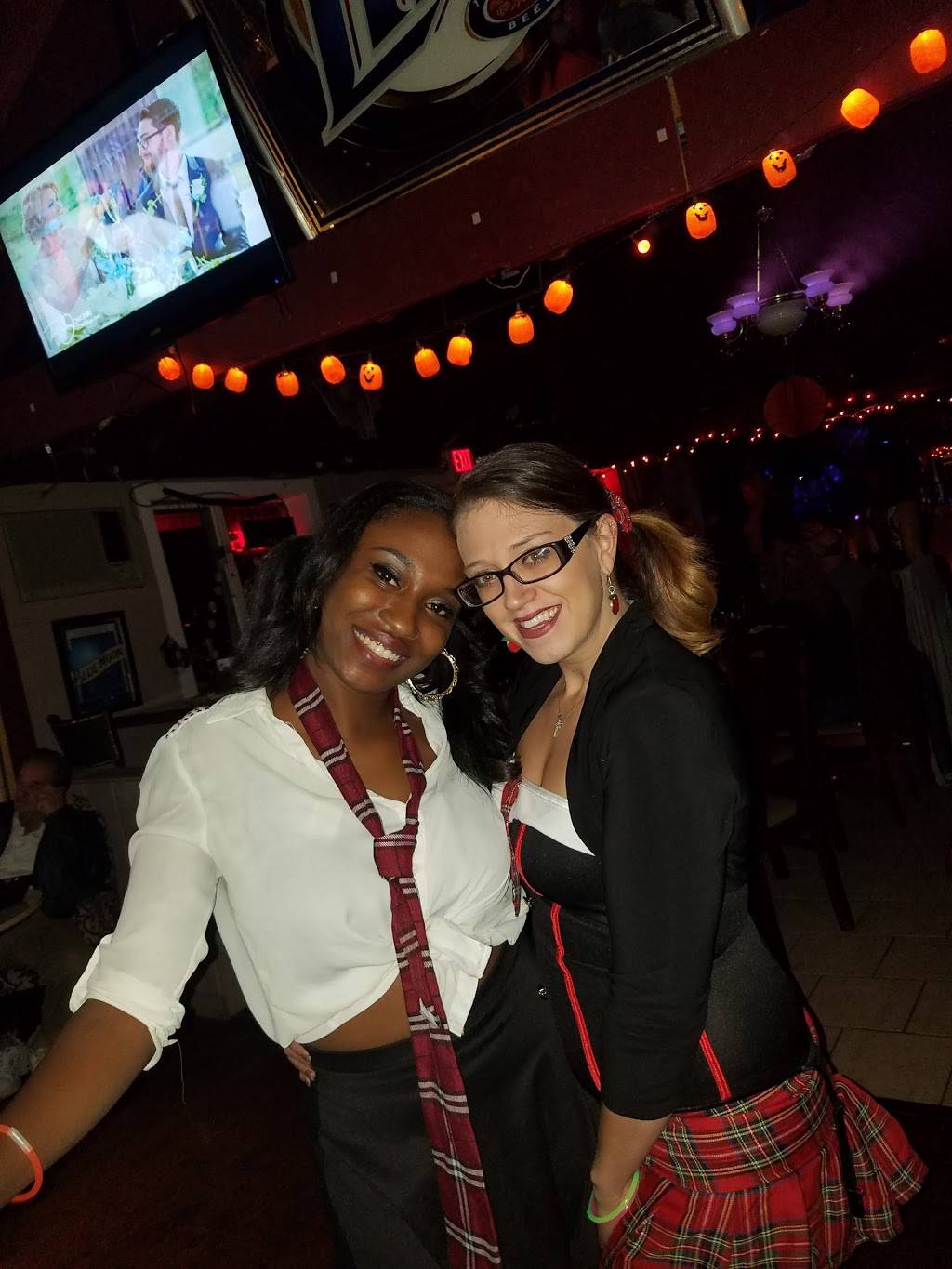 Toms Place | restaurant | 5027 S White Horse Pike, Egg Harbor City, NJ 08215, USA | 6099650075 OR +1 609-965-0075