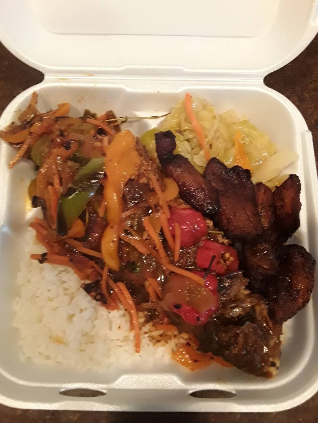 YardVybz | restaurant | 2614 W Apollo Rd, Phoenix, AZ 85041, USA | 6237595351 OR +1 623-759-5351