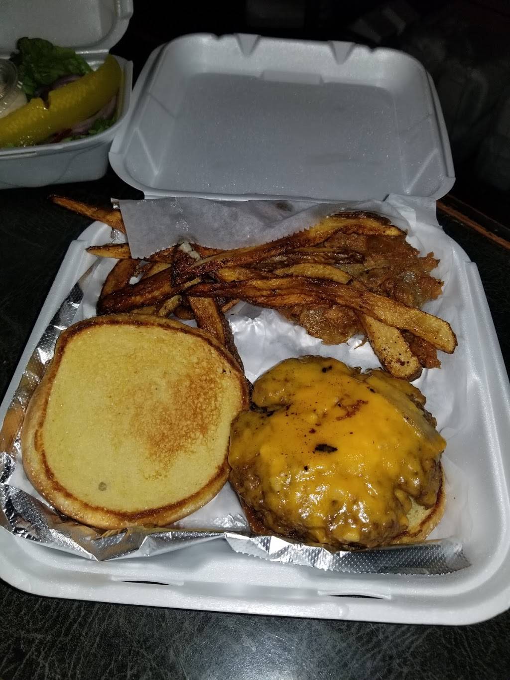 Normski’s Neighborhood Grill | restaurant | 3806 E 30th St, Indianapolis, IN 46218, USA | 3175420710 OR +1 317-542-0710