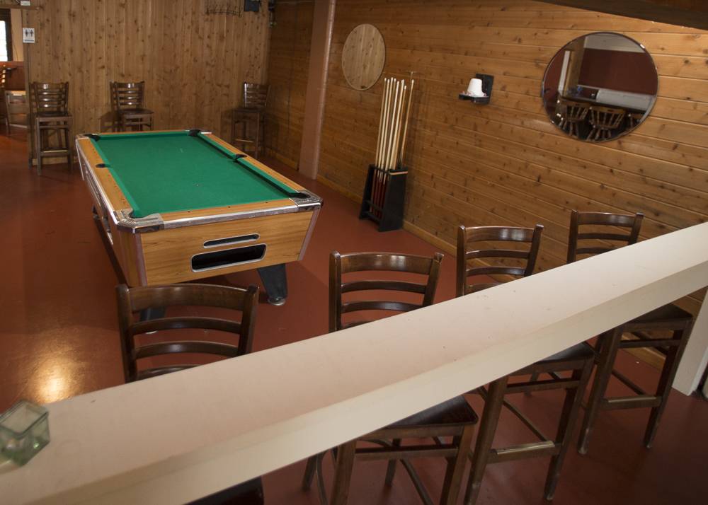 Paradise Alley Blues Bar & Grill | restaurant | 2385 12th St, Sarasota, FL 34237, USA | 9413292880 OR +1 941-329-2880