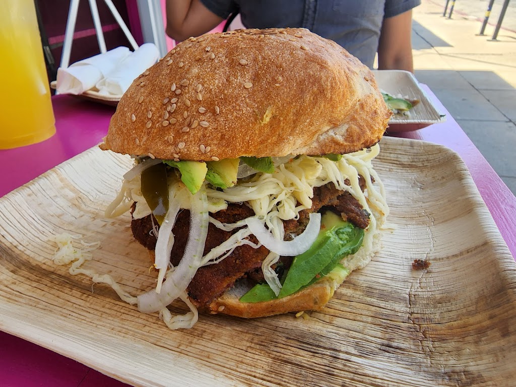 Muerdeme Sabor from Puebla | restaurant | 4850 Fountain Ave, Los Angeles, CA 90029, USA | 3237410060 OR +1 323-741-0060