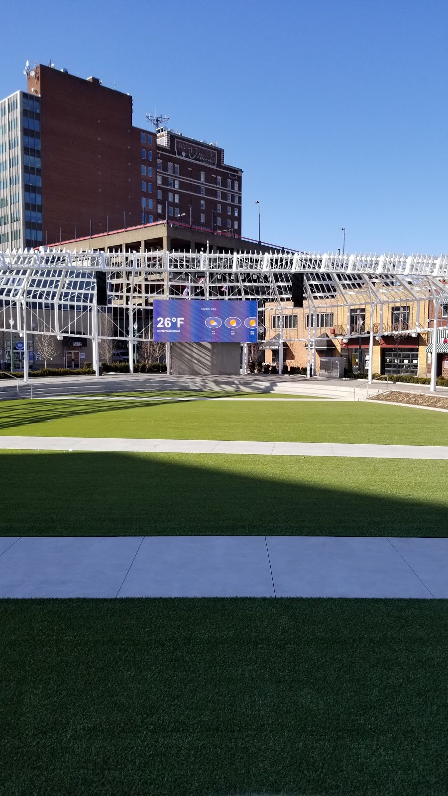 Centennial Plaza | restaurant | 300 Market Ave N, Canton, OH 44702, USA | 3303669800 OR +1 330-366-9800