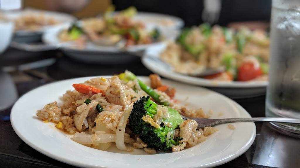 Tuk Tuk Thai Kitchen | restaurant | 1625 W Dravus St, Seattle, WA 98119, USA | 2064201284 OR +1 206-420-1284