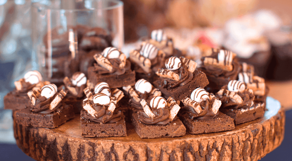 Majestic Food Service | restaurant | 1483 Broadway, Hewlett, NY 11557, USA | 5162052737 OR +1 516-205-2737