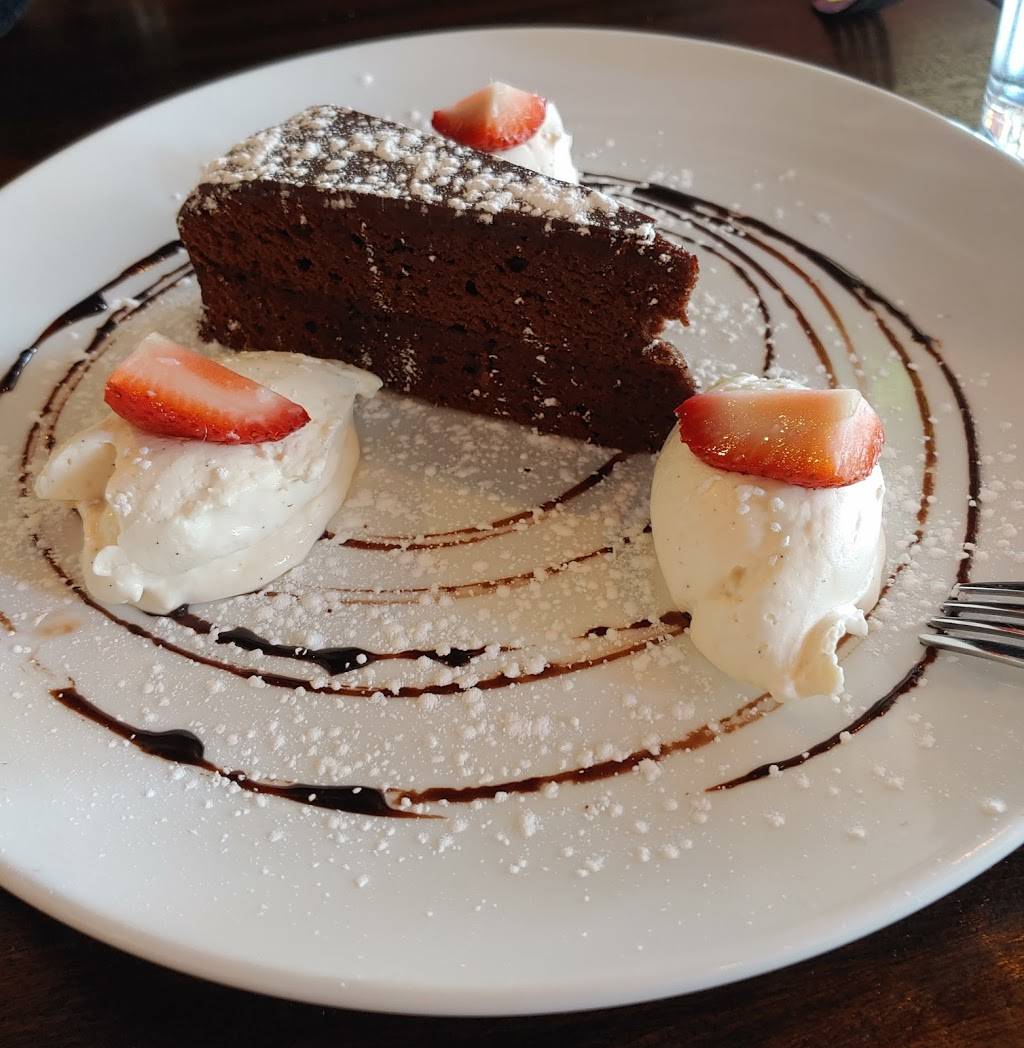 Bruxelles Brasserie | restaurant | 63-71 N Main St, Norwalk, CT 06854, USA | 2038571494 OR +1 203-857-1494