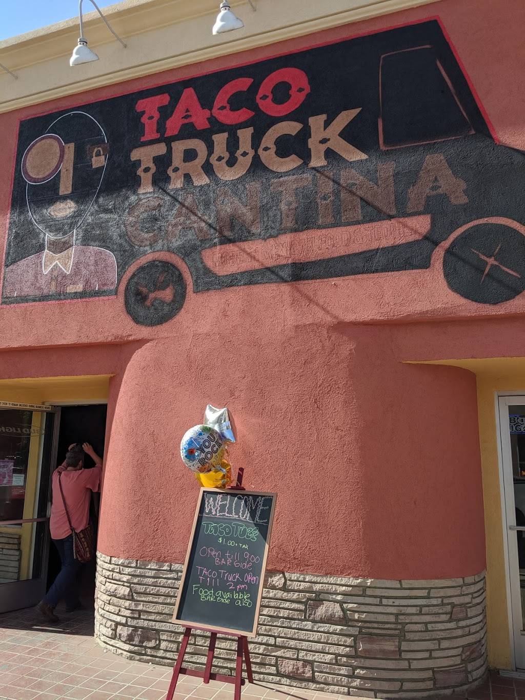 Taco Truck Cantina | restaurant | 29 N Main St, Porterville, CA 93257, USA | 5598547040 OR +1 559-854-7040