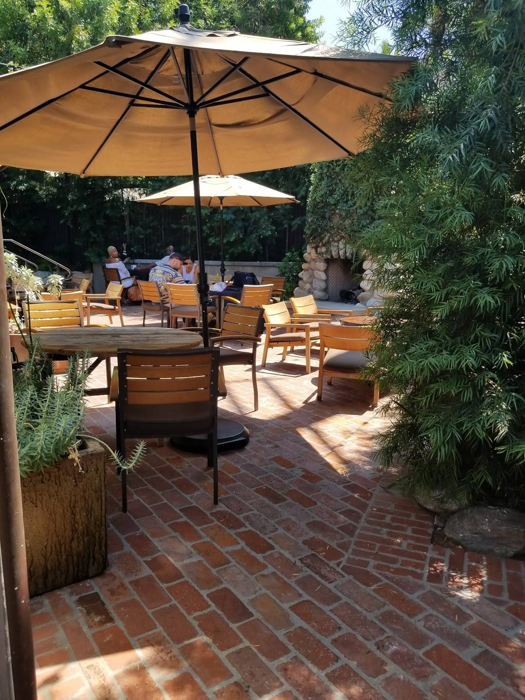 The Raymond Restaurant | restaurant | 1250 S Fair Oaks Ave, Pasadena, CA 91105, USA | 6264413136 OR +1 626-441-3136