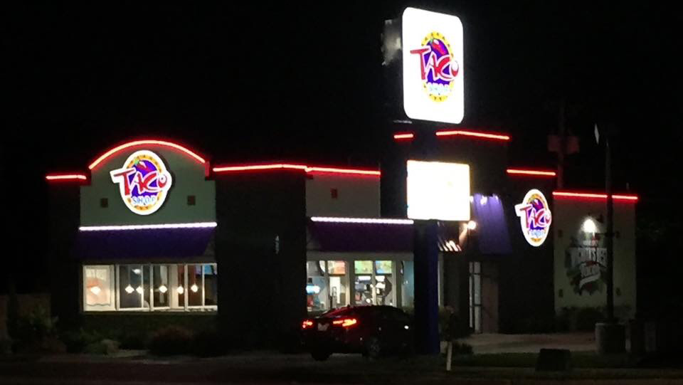 Taco Shop | restaurant | 427 N Hillside St, Wichita, KS 67214, USA | 3163589999 OR +1 316-358-9999