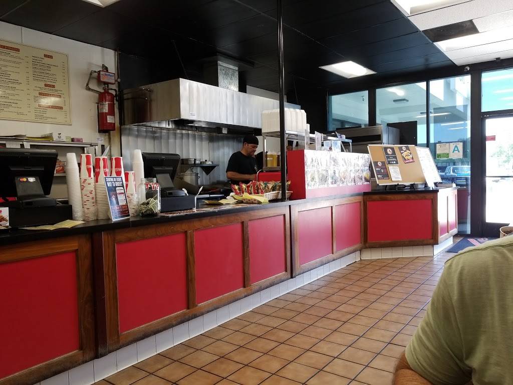 Fab Hot Dogs | restaurant | 19417 Victory Blvd, Reseda, CA 91335, USA | 8183444336 OR +1 818-344-4336