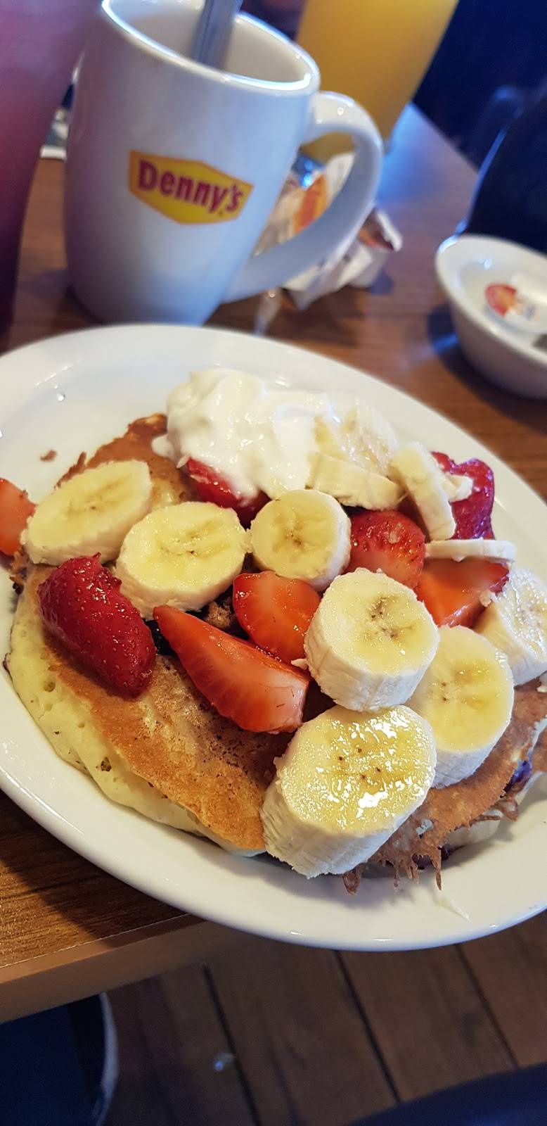 Dennys | restaurant | 975 E Blanco Rd, Salinas, CA 93901, USA | 8314249743 OR +1 831-424-9743