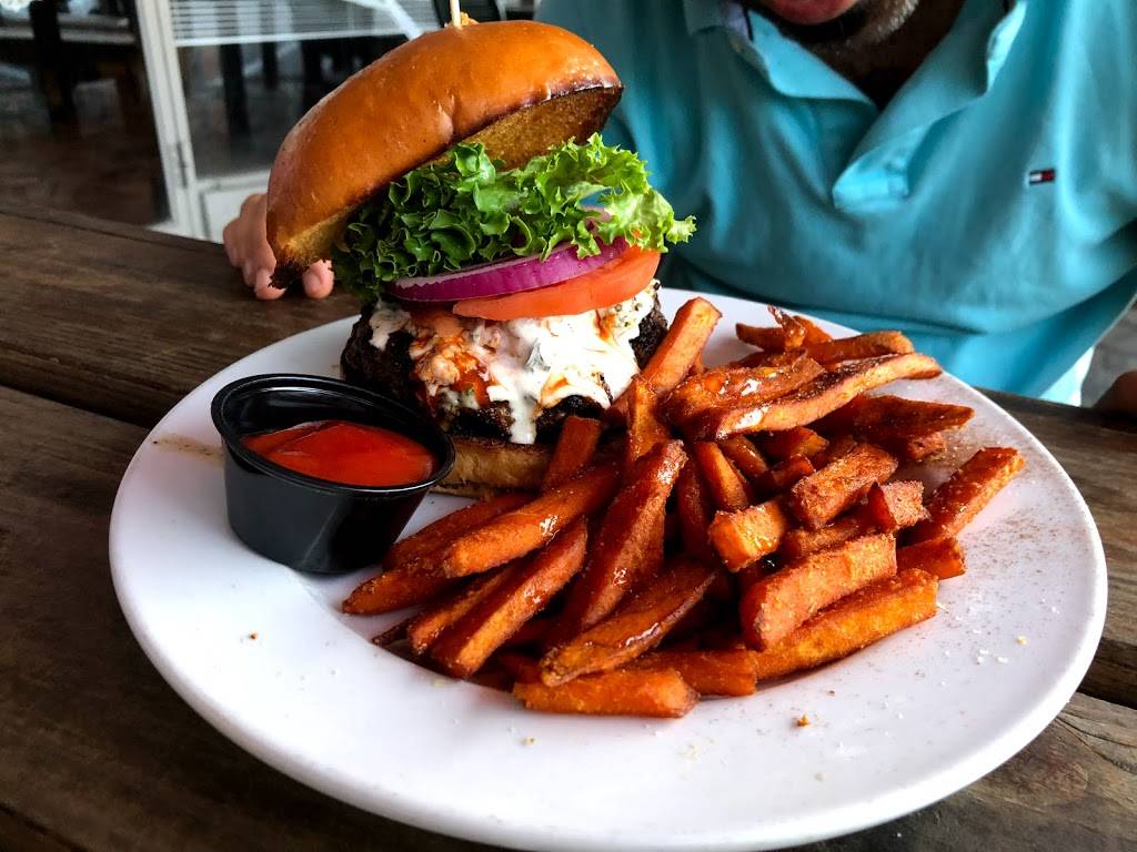 Burgers & Suds | restaurant | 360 SE 15th St, Pompano Beach, FL 33060, USA | 9547728007 OR +1 954-772-8007