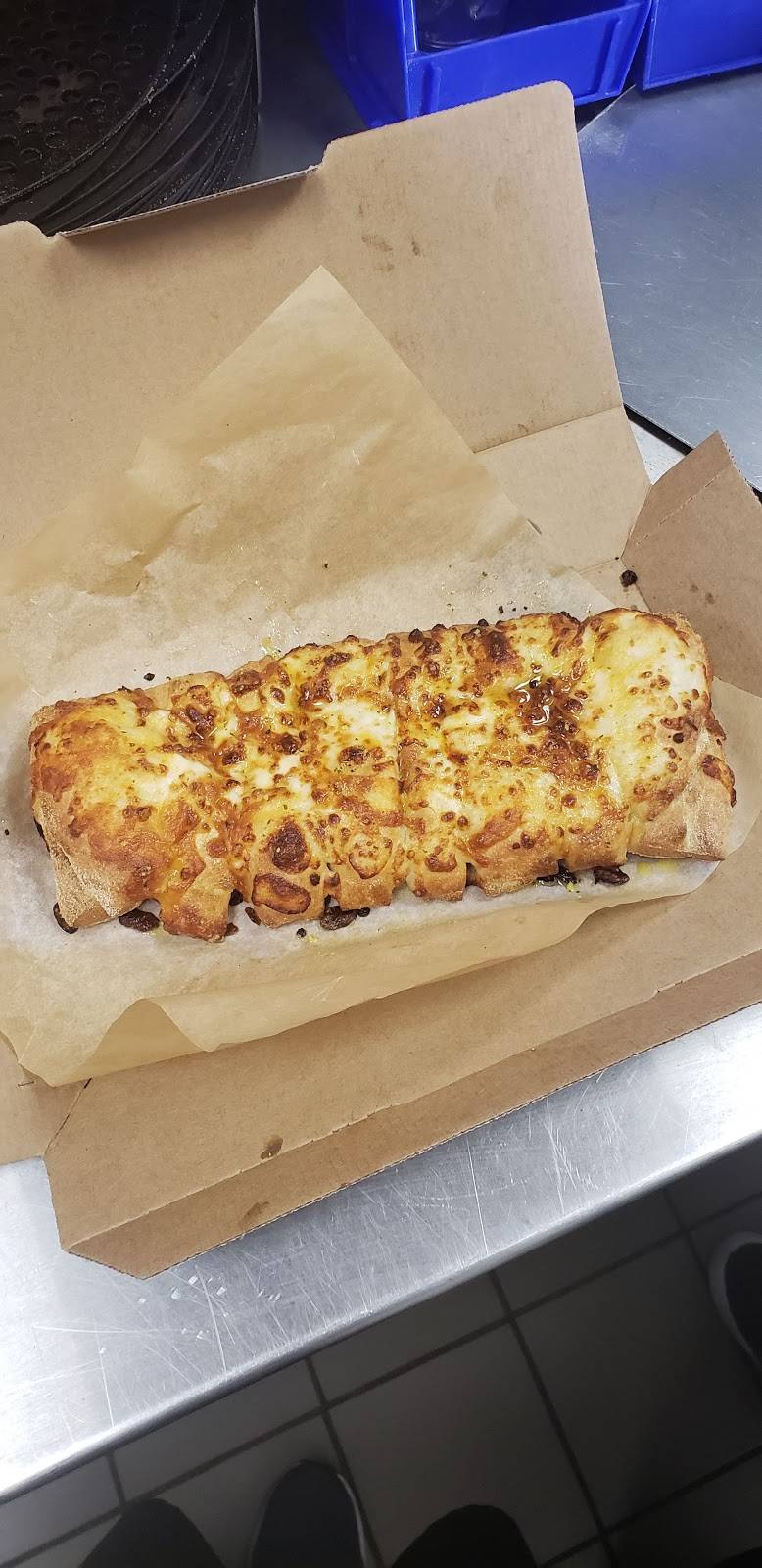 Dominos Pizza | meal delivery | 117 N Mechanic St, El Campo, TX 77437, USA | 9793206976 OR +1 979-320-6976