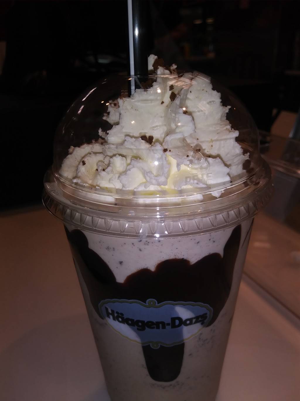Haagen-Dazs | restaurant | GREEN ACRES MALL, 2034 Green Acres Rd S, Valley Stream, NY 11581, USA | 5165933700 OR +1 516-593-3700