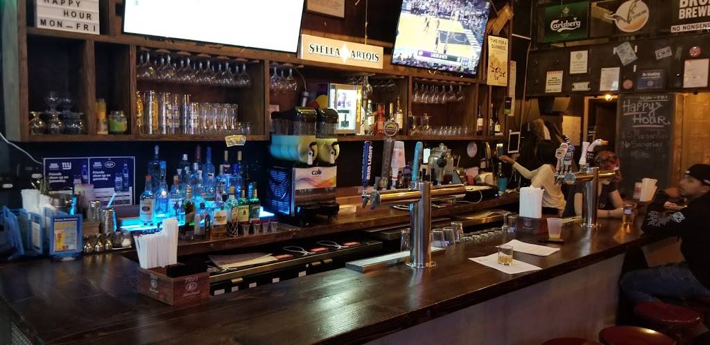 Off the Grid Bar & Grill | restaurant | 3480 Broadway, New York, NY 10031, USA | 6468376166 OR +1 646-837-6166