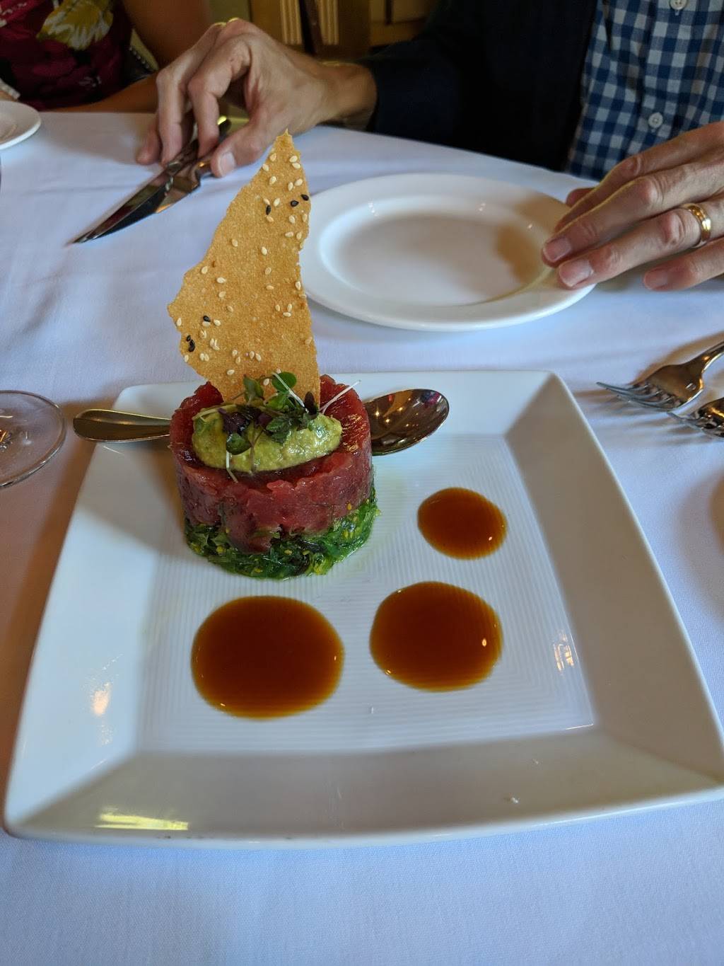 Prime 44 West | restaurant | 300 W Main St, White Sulphur Springs, WV 24986, USA | 8004534858 OR +1 800-453-4858