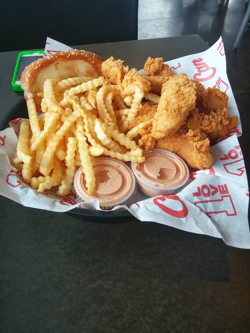 Raising Canes Chicken Fingers | meal takeaway | 3007 Ella Blvd, Houston, TX 77018, USA | 7138808799 OR +1 713-880-8799
