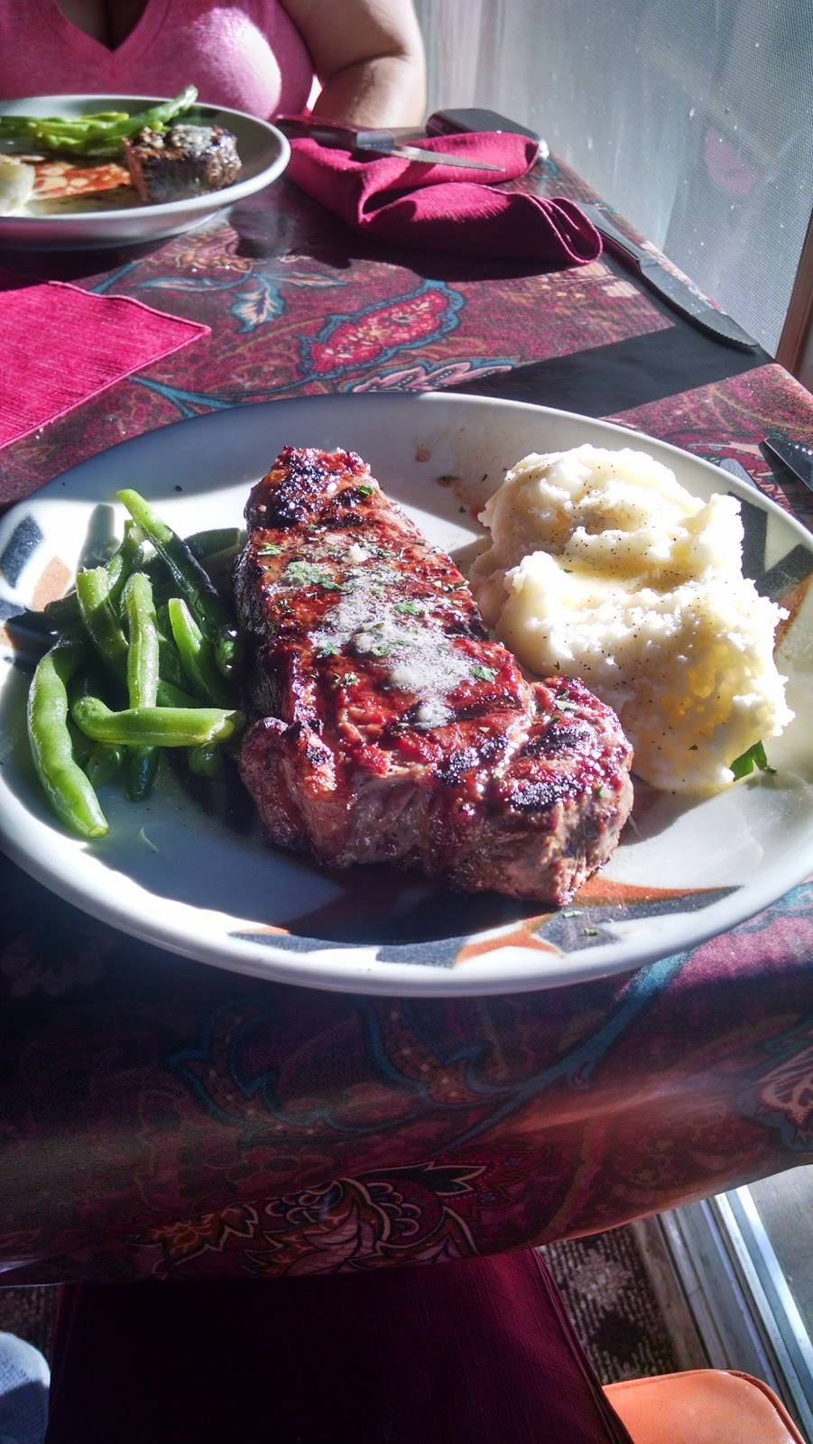 Hack-Ma-Tack Inn | restaurant | 8131 Beebe Rd, Cheboygan, MI 49721, USA | 2316252919 OR +1 231-625-2919