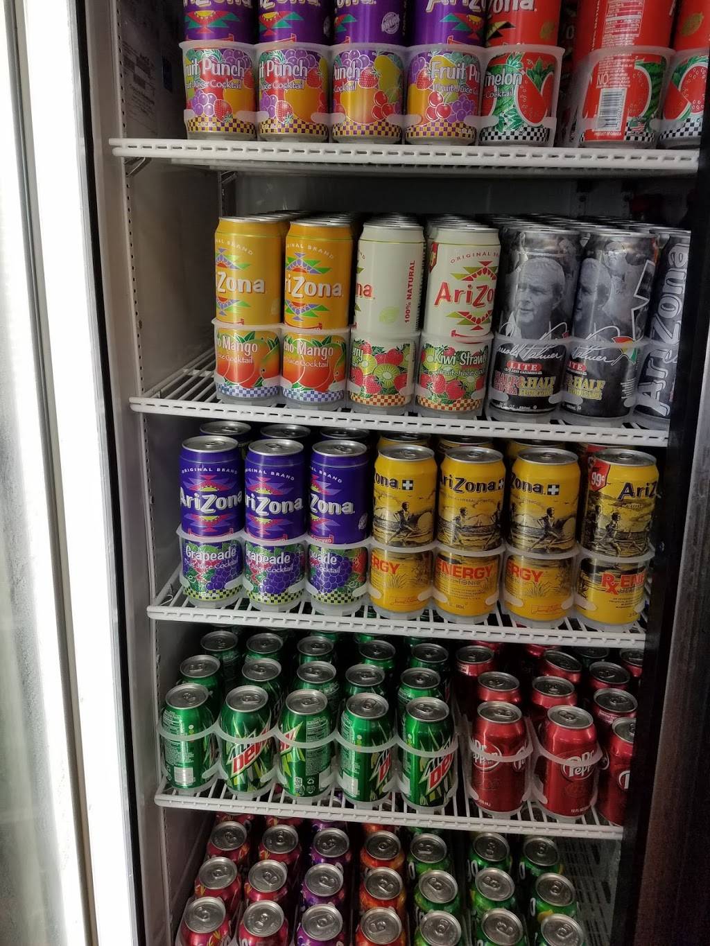 Hook Fish & Chicken | restaurant | 5790 Colerain Ave, Cincinnati, OH 45239, USA | 5138188123 OR +1 513-818-8123