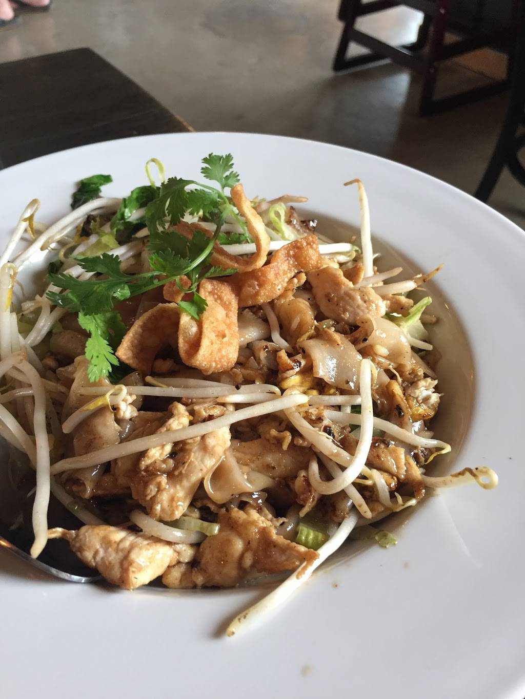 Gin Thai Brasserie | restaurant | 3176 NW 185th Ave, Portland, OR 97229, USA | 5037474895 OR +1 503-747-4895