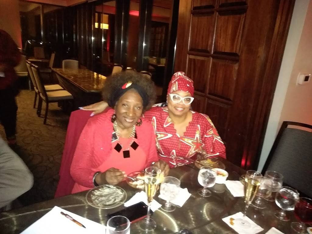 Crescent Club | restaurant | 6075 Poplar Ave Suite 909, Memphis, TN 38119, USA | 9016841010 OR +1 901-684-1010