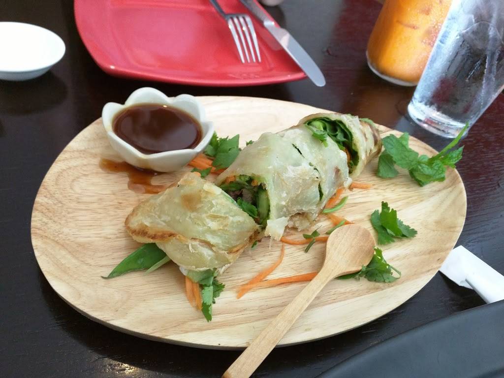 Nua Haus Thai, Sushi & Drafthouse | restaurant | 7203 Columbia Pike, Annandale, VA 22003, USA | 7037500880 OR +1 703-750-0880