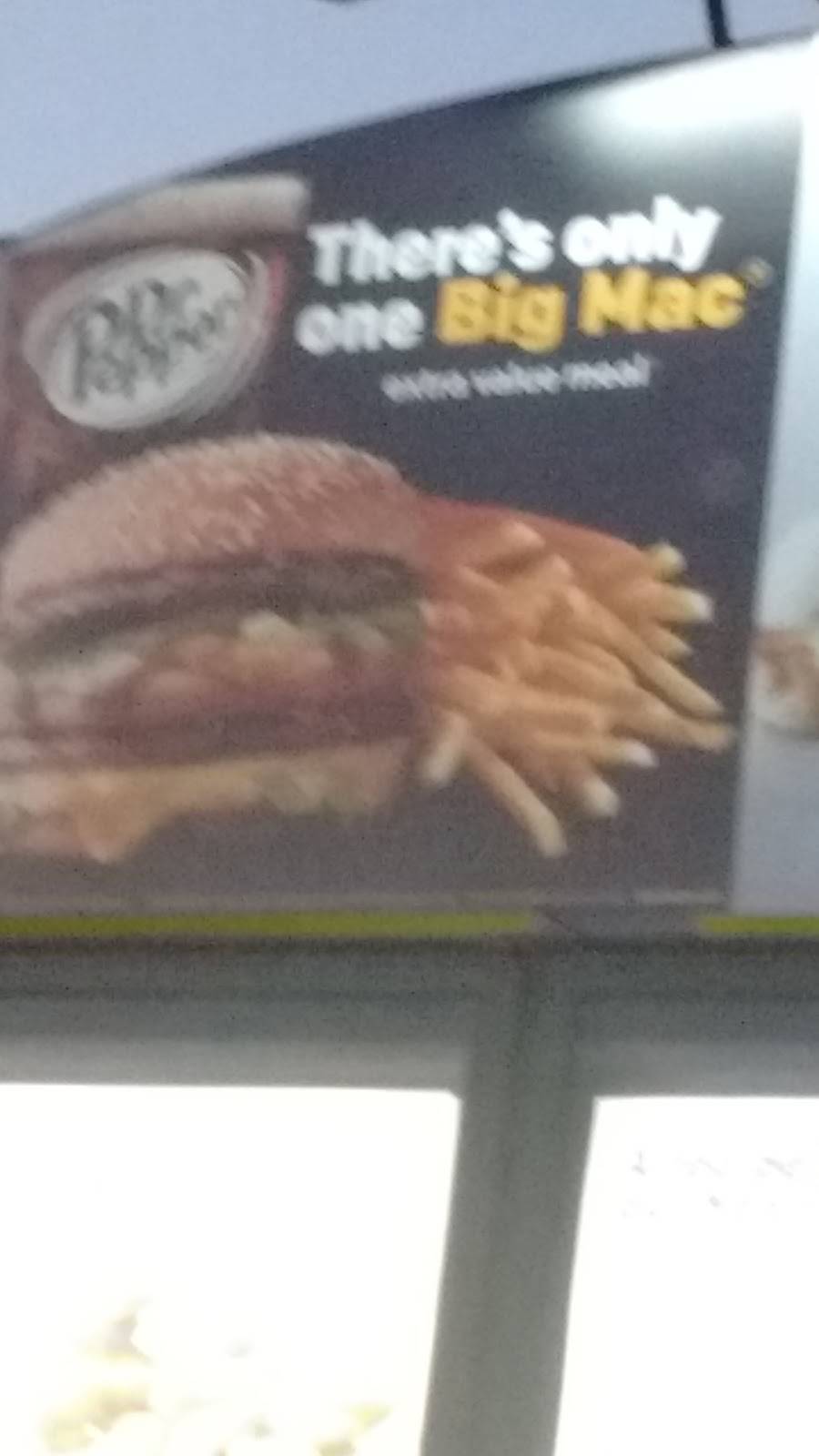 Wendys | restaurant | 177 NY-104, Oswego, NY 13126, USA | 3153424177 OR +1 315-342-4177