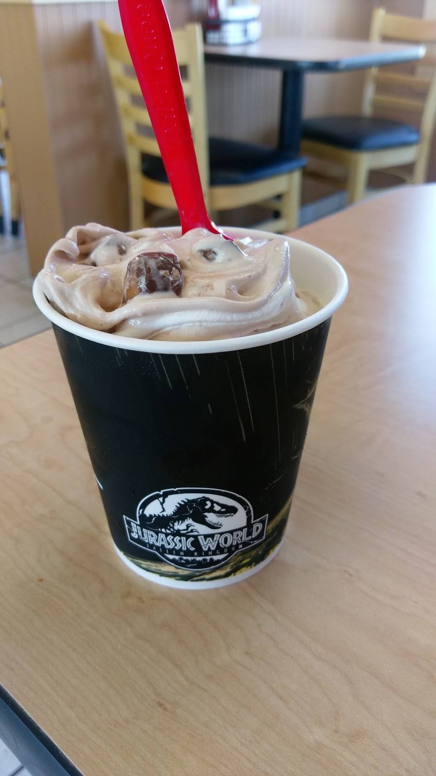 Dairy Queen | restaurant | 6085 N 261st Cir, Valley, NE 68064, USA | 4023592240 OR +1 402-359-2240