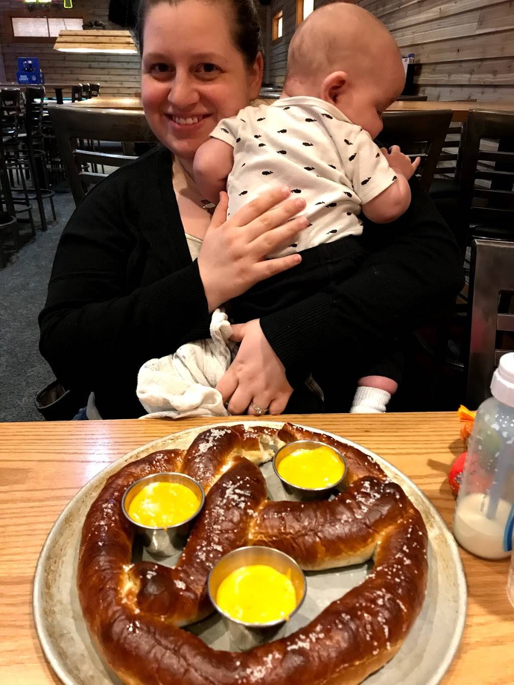 Bison Street Burgers & Brews | restaurant | 1409 Bison Ave NW, Massillon, OH 44647, USA | 3308306418 OR +1 330-830-6418