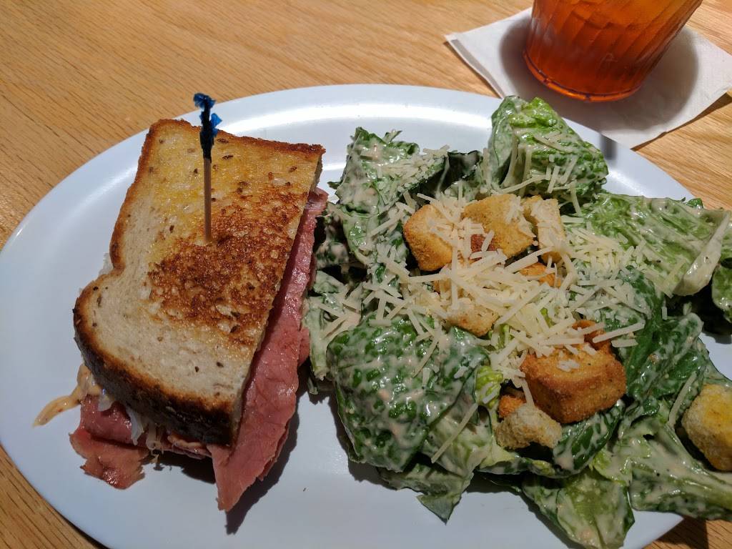 Beef O Bradys | restaurant | 100 Peachtree Pkwy #18, Peachtree City, GA 30269, USA | 7704861860 OR +1 770-486-1860