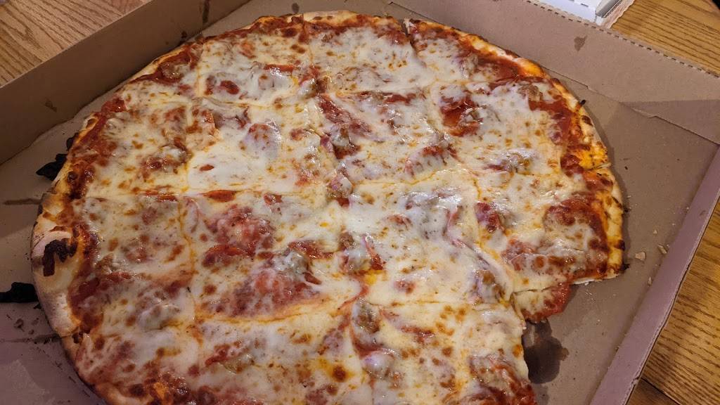 The Villa Pizzeria and Restaurant | restaurant | 142 N Water St, Sparta, WI 54656, USA | 6082696393 OR +1 608-269-6393