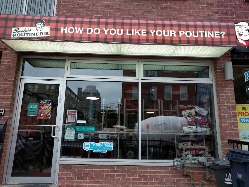 Smokes Poutinerie | restaurant | 116 Atlantic Ave, Toronto, ON M6K 1X9, Canada | 6477482873 OR +1 647-748-2873
