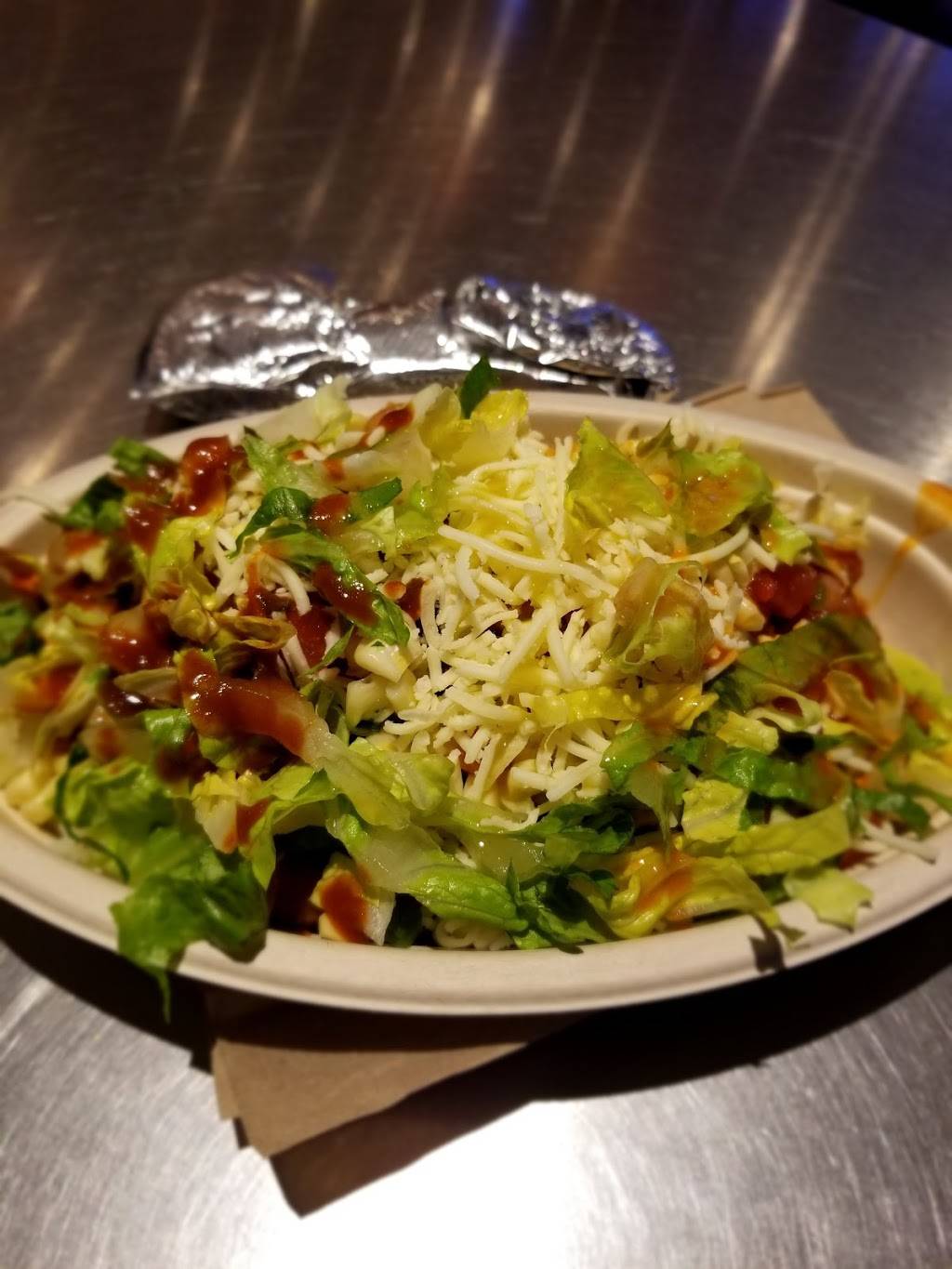 Chipotle Mexican Grill | restaurant | 247-C Rainbow St, Unit G290, Silverthorne, CO 80498, USA | 9704680671 OR +1 970-468-0671