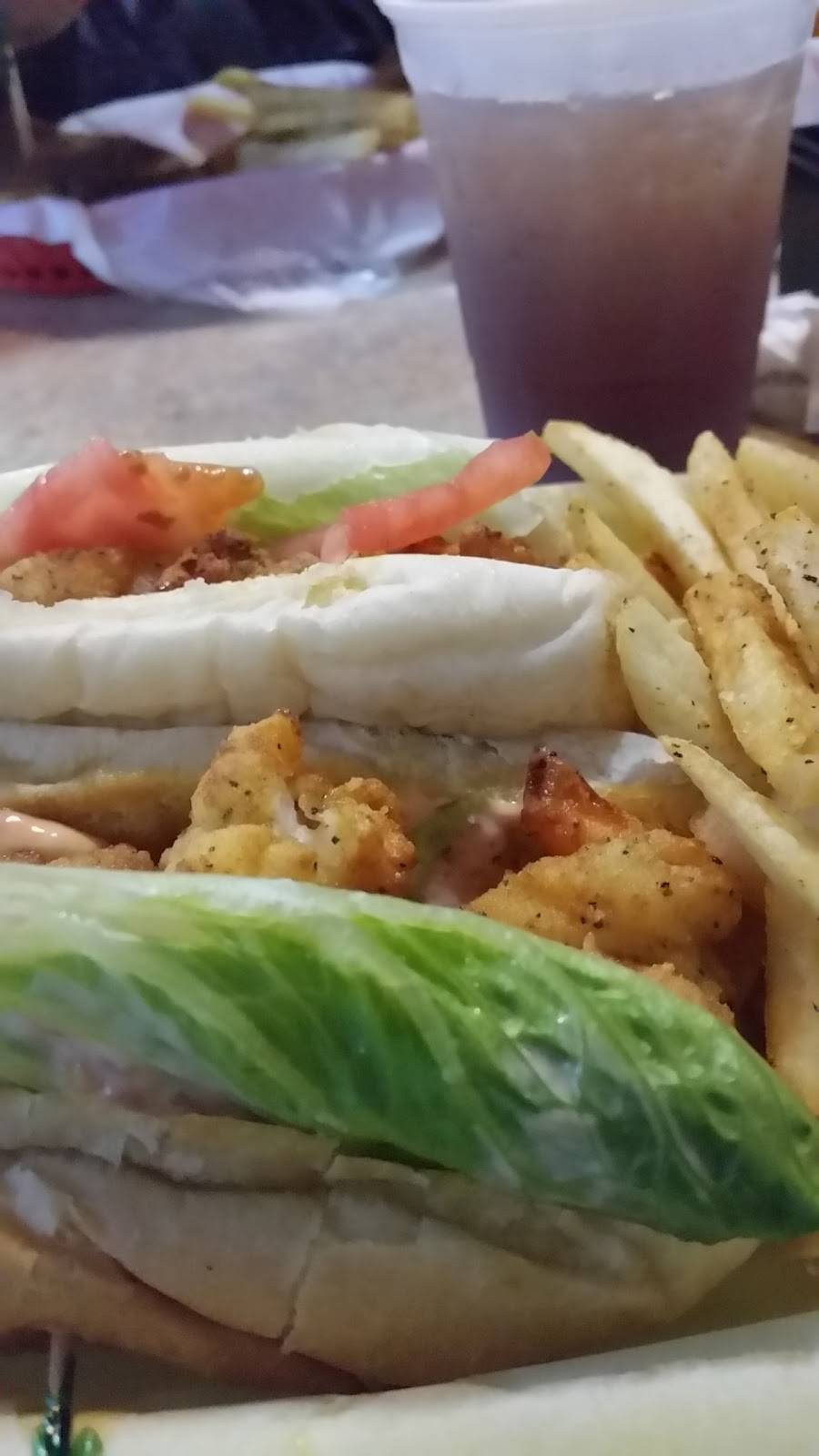 Tiki Hut Pub & Grill | restaurant | 1010 Main St, Daytona Beach, FL 32118, USA | 3868727816 OR +1 386-872-7816