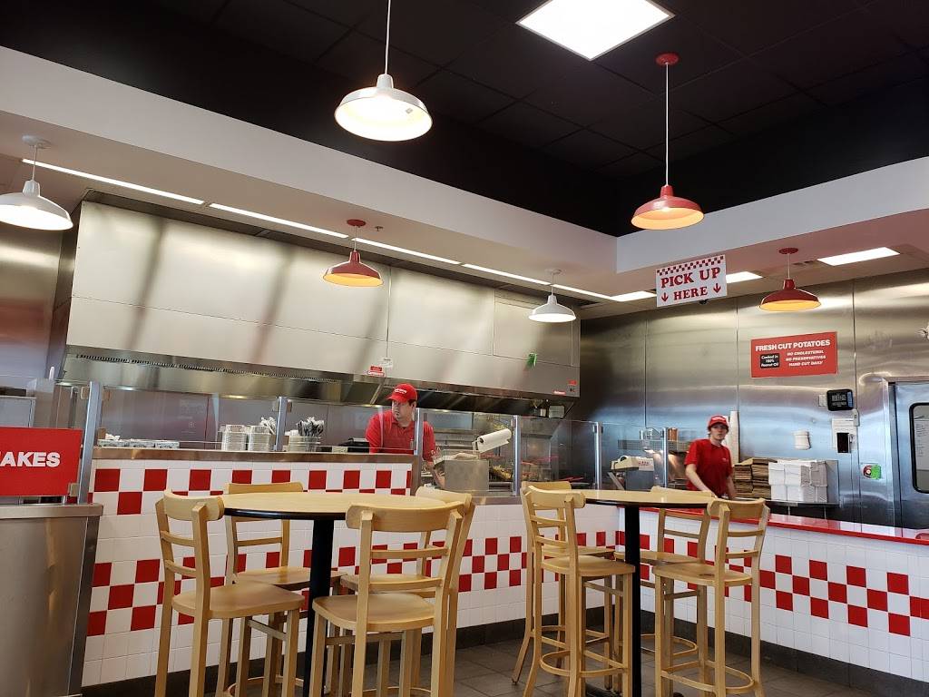 Five Guys | meal takeaway | 116 North Town Center Blvd, Slidell, LA 70458, USA | 9857071003 OR +1 985-707-1003