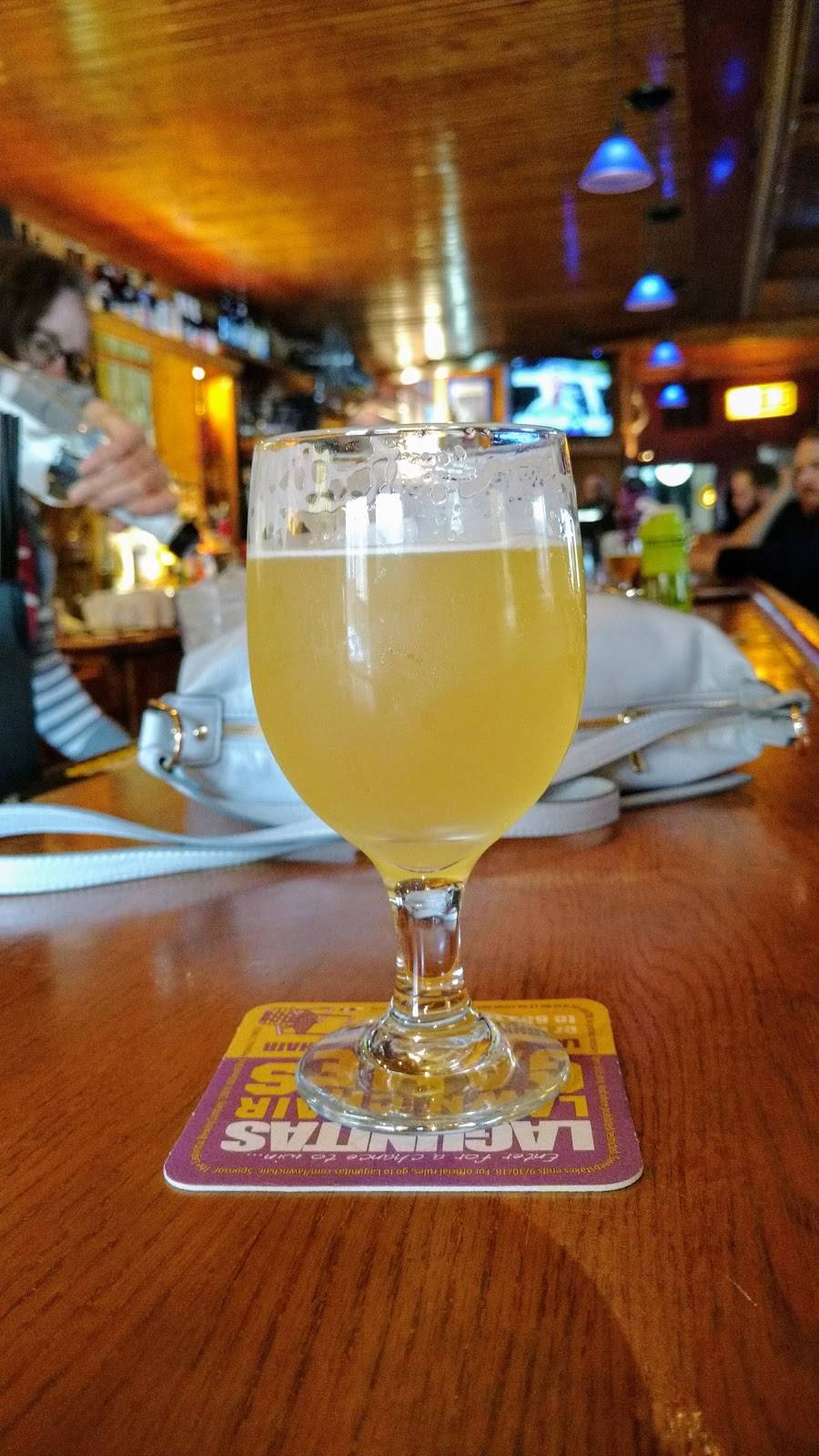 Four Moon Tavern | restaurant | 1847 W Roscoe St, Chicago, IL 60657, USA | 7739296666 OR +1 773-929-6666