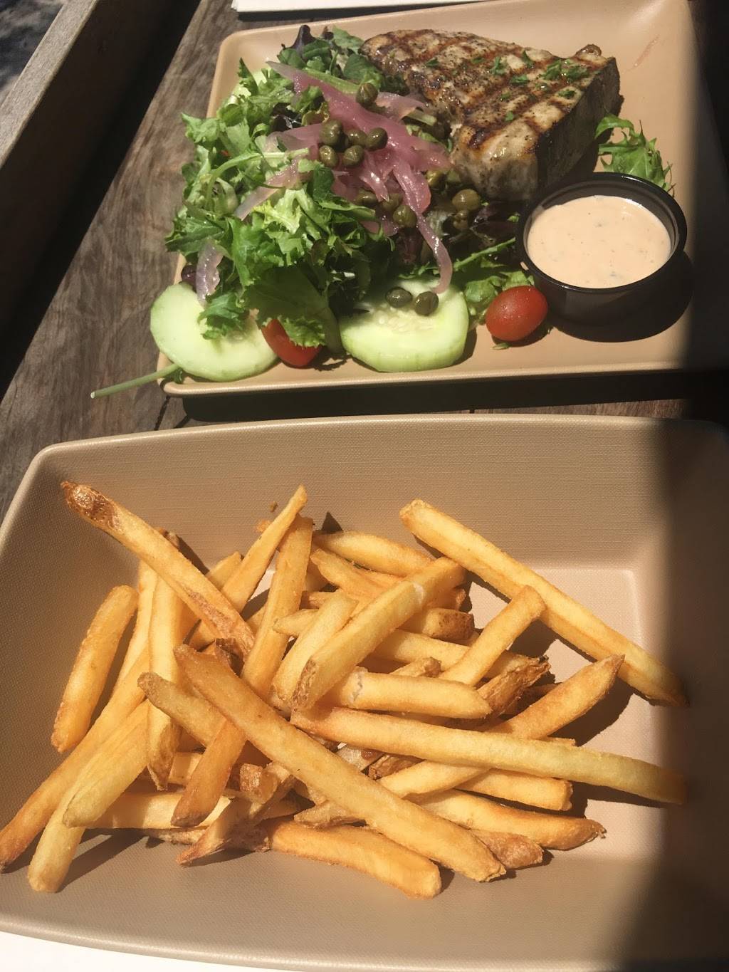 Point Loma Fish Shop | restaurant | 1110 Rosecrans St ste 100, San Diego, CA 92106, USA | 6197567778 OR +1 619-756-7778