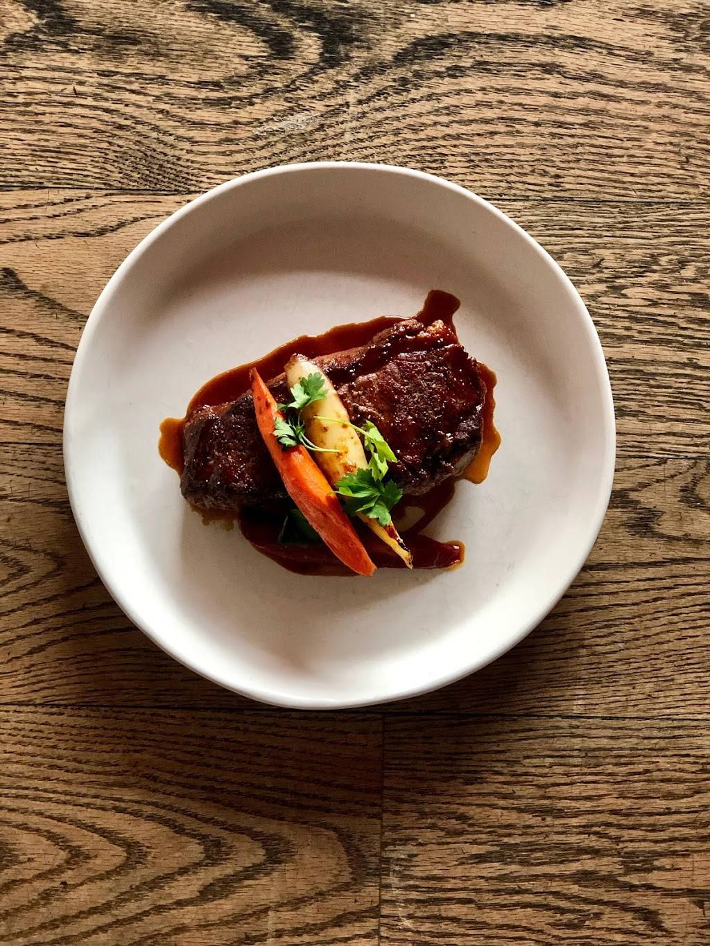 Hedge Row American Bistro | restaurant | 350 Massachusetts Ave Suite 150, Indianapolis, IN 46204, USA | 3176432750 OR +1 317-643-2750