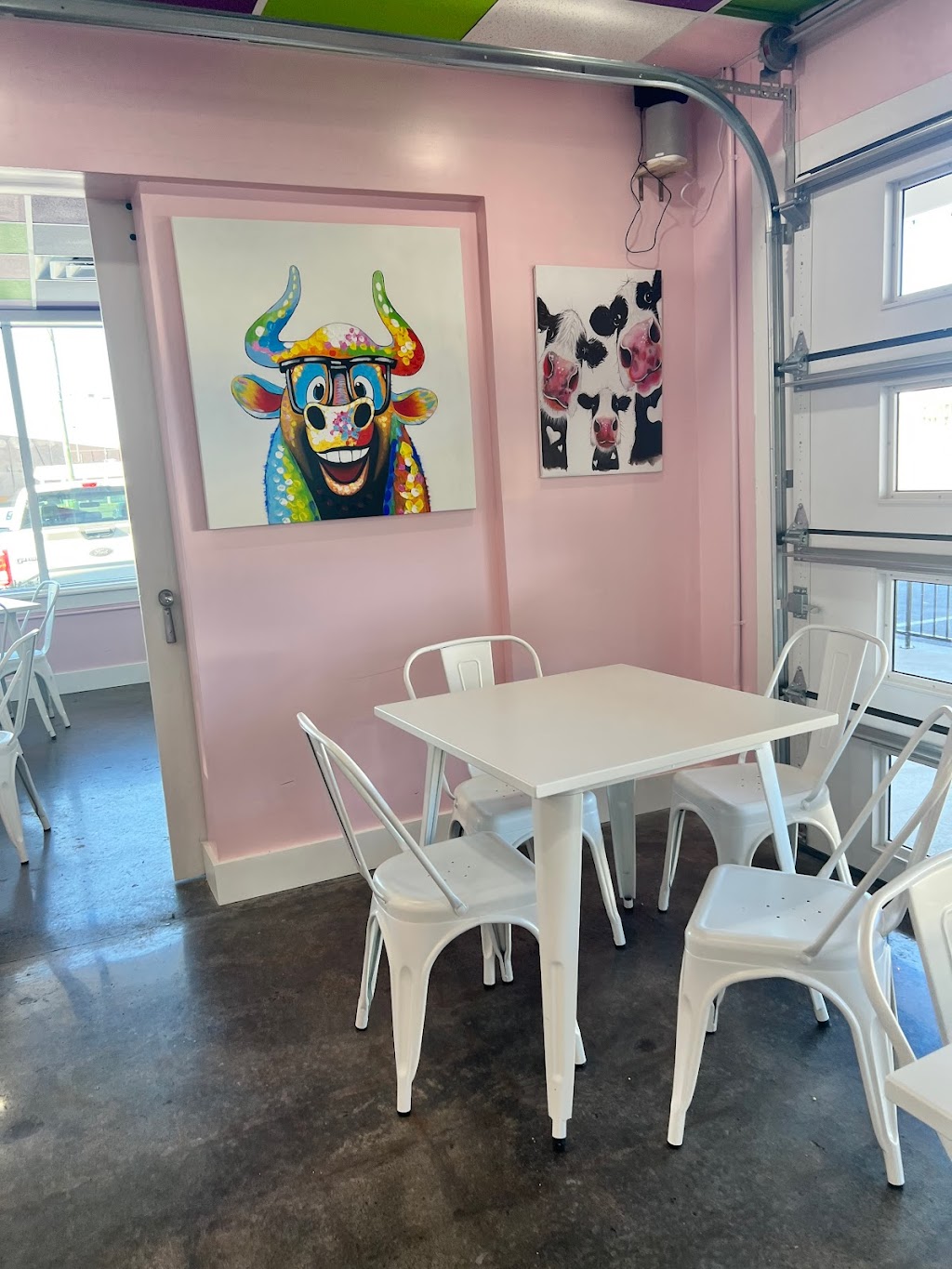 Deja Moo Springfield | restaurant | 804 Memorial Blvd, Springfield, TN 37172, USA | 6156671495 OR +1 615-667-1495