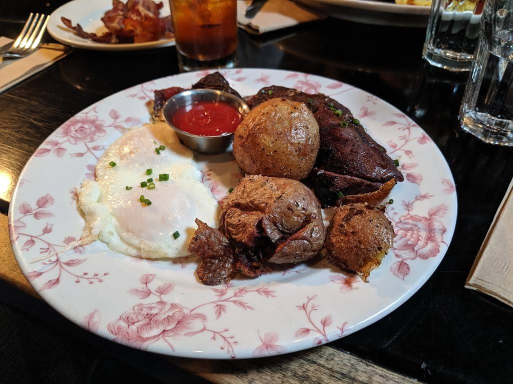 Smith | restaurant | 332 15th Ave E, Seattle, WA 98112, USA | 2067091900 OR +1 206-709-1900