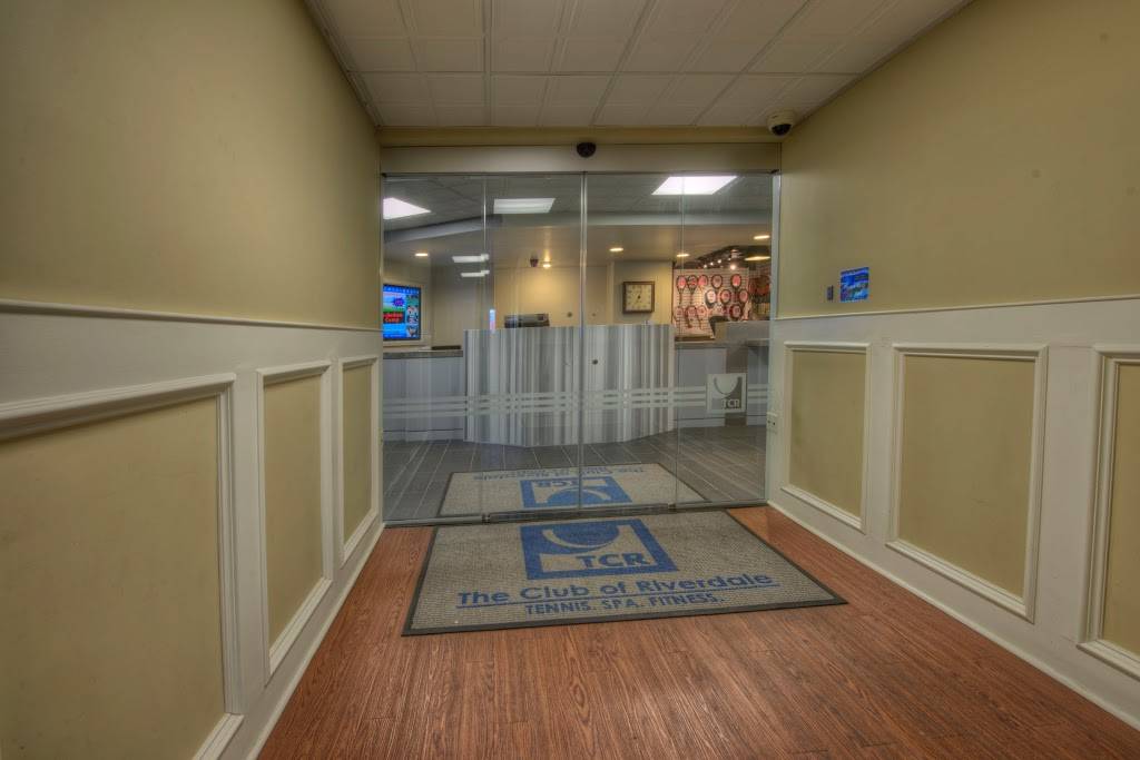 TCR The Club of Riverdale | restaurant | 2600 Netherland Ave, Bronx, NY 10463, USA | 7187969099 OR +1 718-796-9099