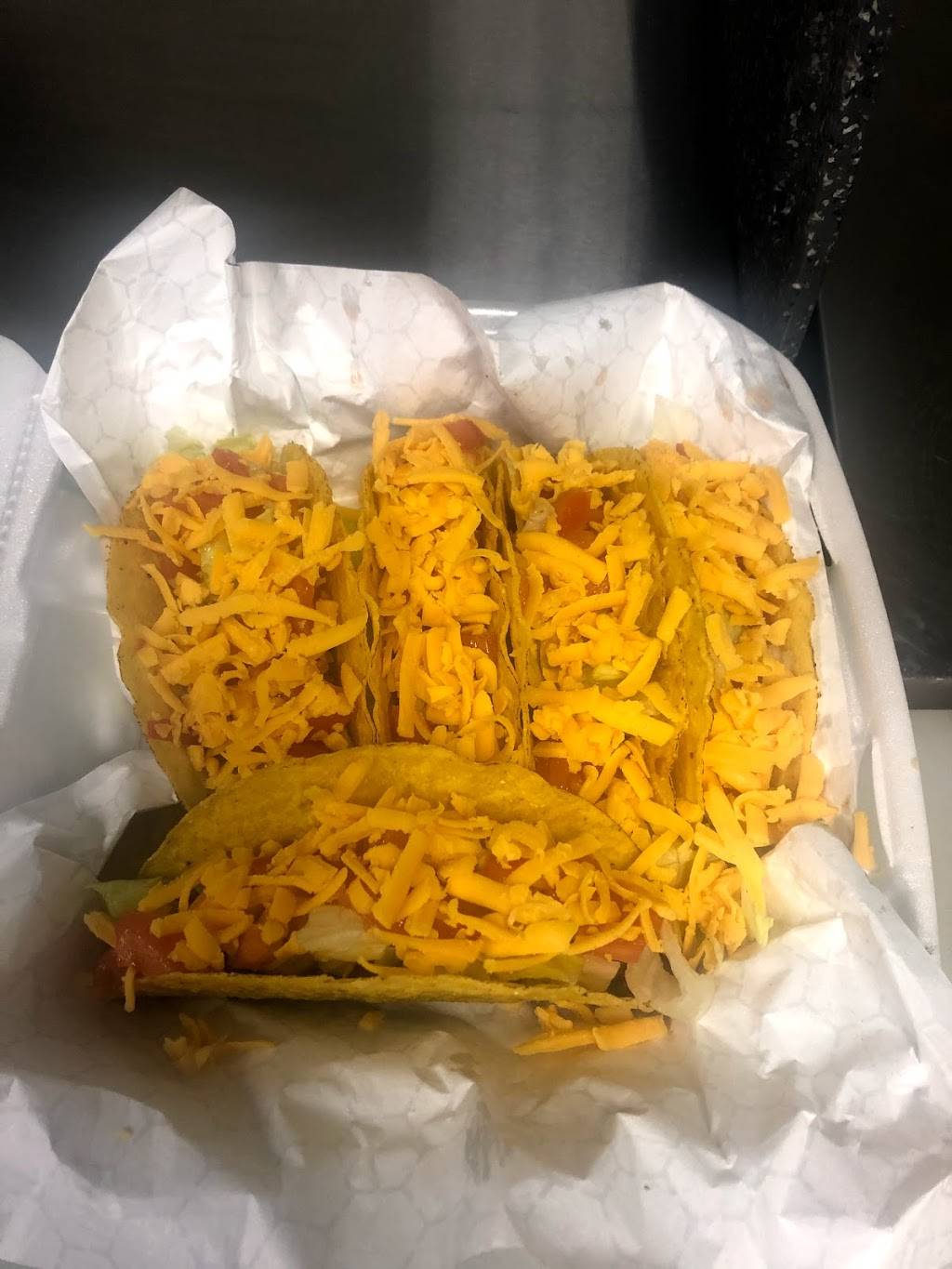 La Chicana | restaurant | 777 44th St SE, Kentwood, MI 49548, USA | 6166085655 OR +1 616-608-5655