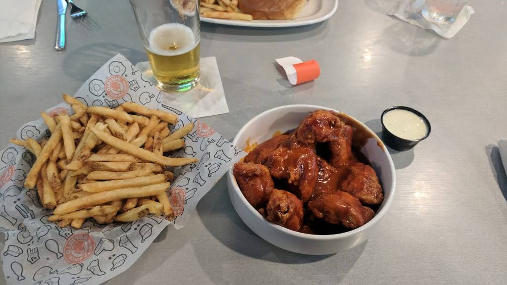 Buffalo Wings & Rings | restaurant | 1939 Roschman Ave, Lima, OH 45804, USA | 4192229464 OR +1 419-222-9464