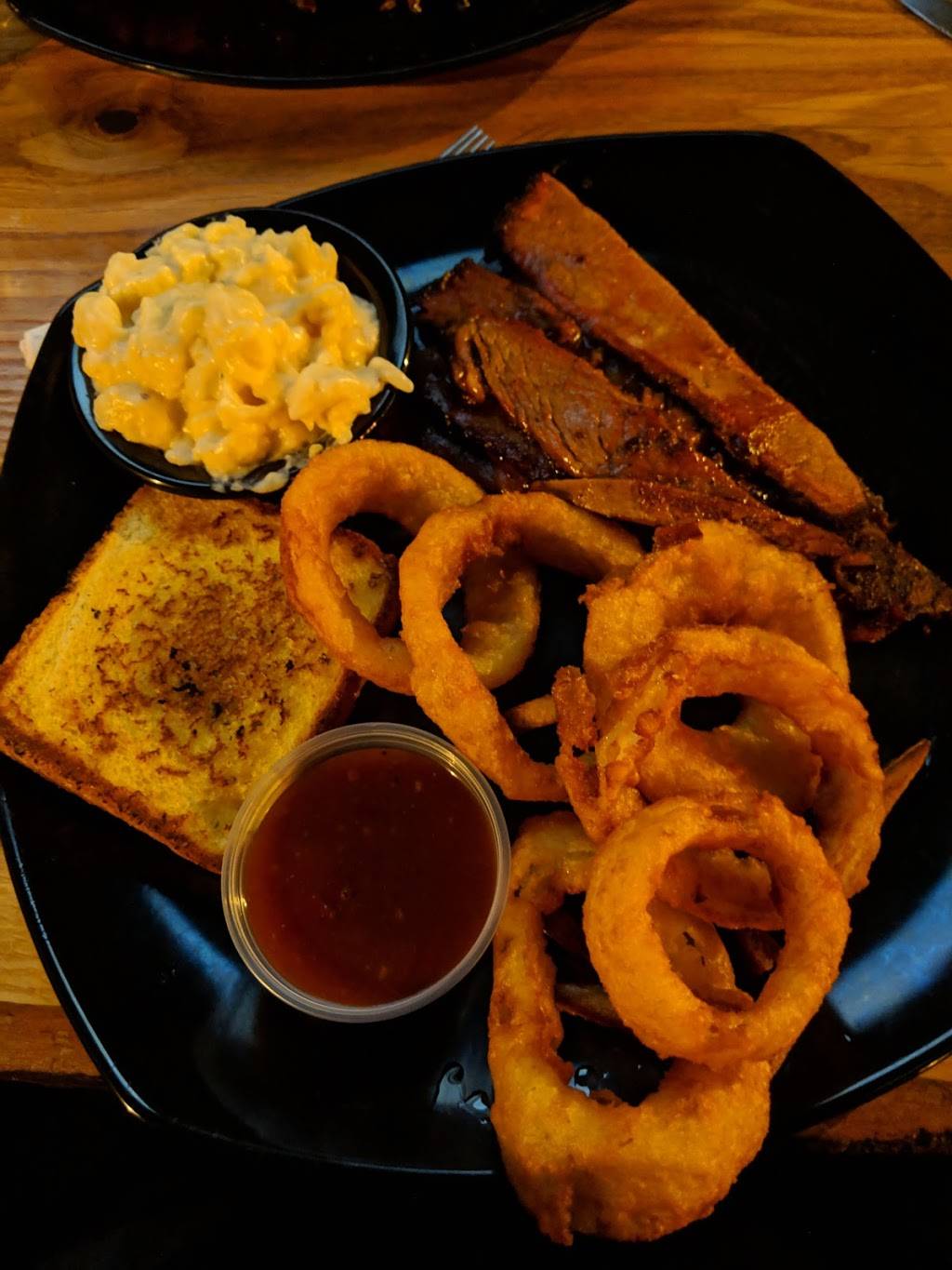 Brown Barn brew & que | restaurant | 10700 Mayfield Rd, Chardon, OH 44024, USA | 4402794747 OR +1 440-279-4747