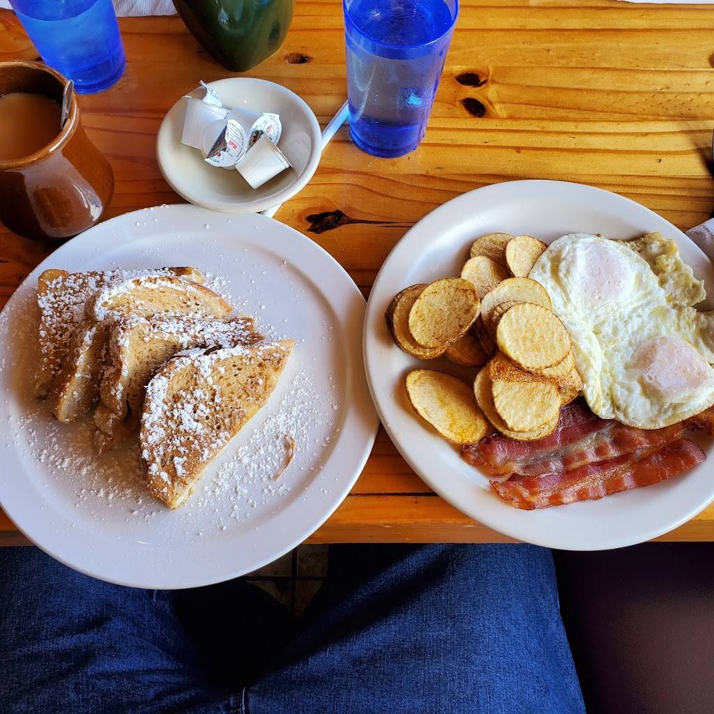 The Farmers Wife | restaurant | 1171 Howell Ave, Brooksville, FL 34601, USA | 3527972391 OR +1 352-797-2391