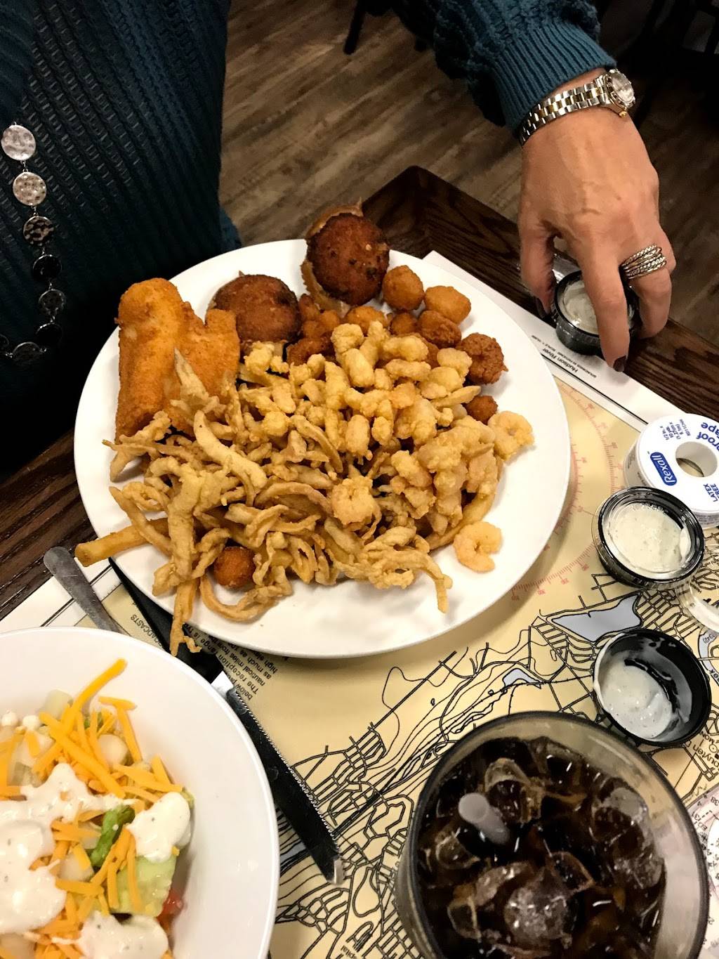 Fishtales | restaurant | 696 US-58 ALT, Norton, VA 24273, USA | 2766791651 OR +1 276-679-1651