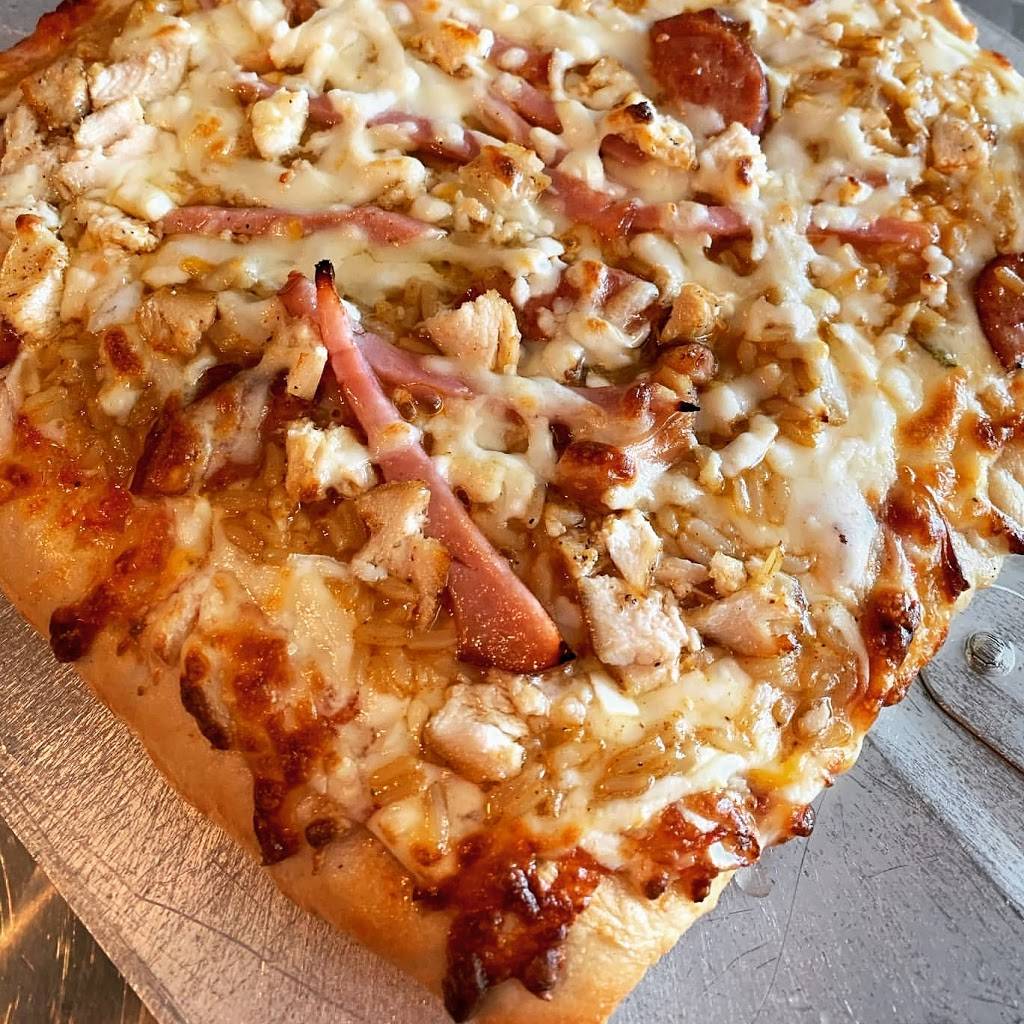 Crust Plus | restaurant | 6020 Blue Ridge Blvd, Raytown, MO 64133, USA | 8162667000 OR +1 816-266-7000