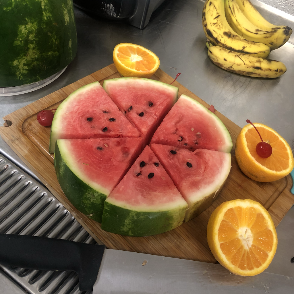 Detroit Wing Spot | restaurant | 12829 Harper Ave, Detroit, MI 48213, USA | 3132460788 OR +1 313-246-0788