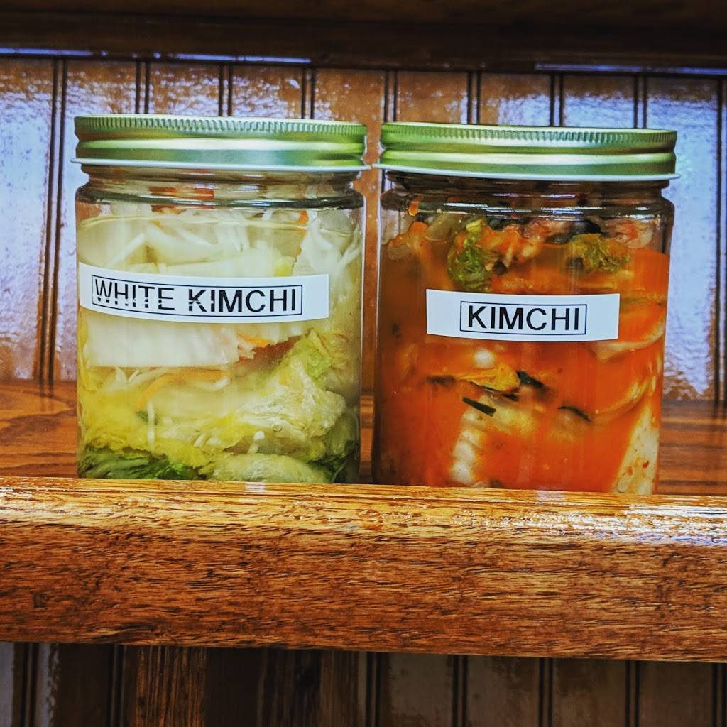 Buns N Rice | restaurant | 10509 Metropolitan Ave, Kensington, MD 20895, USA | 3019492199 OR +1 301-949-2199