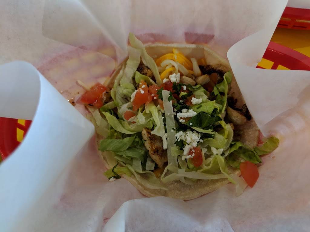 Fuzzys Taco Shop | restaurant | 8221 Southside Blvd Suite 1, Jacksonville, FL 32256, USA | 9043743402 OR +1 904-374-3402