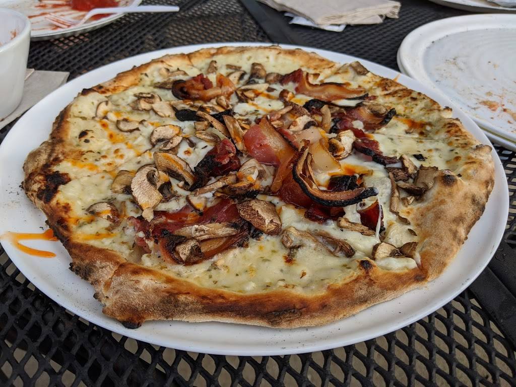 Boomer Pizza | restaurant | 14039 Edgewood Dr N, Baxter, MN 56425, USA | 2184544900 OR +1 218-454-4900